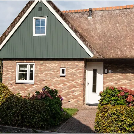 Pleasant Near Sea And Casa vacanze Sint Maartensvlotbrug