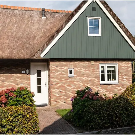 Holiday home Gateway With Electric Barbecue Sint Maartensvlotbrug