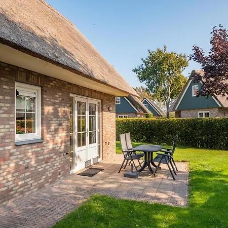 Pleasant Near Sea And Vakantiehuis *